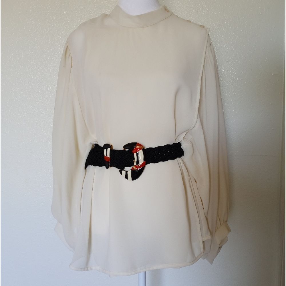 Flowy VTG blouse